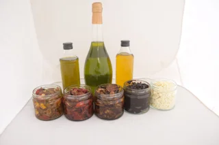 روغن زیتون فرابرکر ترکیب شده با محصولات ارگانیک